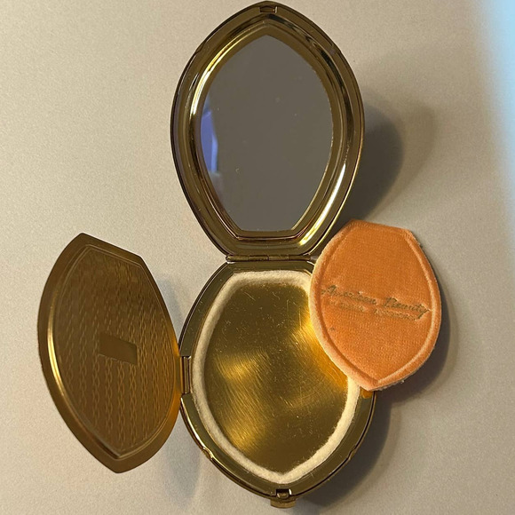 Vintage American Beauty Brush Brass Two Compartment Powder/Make Up Compact NWOB - Picture 7 of 11